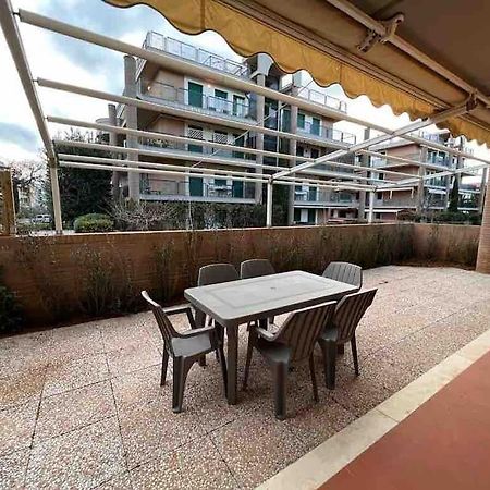 La Caduta Appartamento Tranquillo Con Patio E Piscina מראה חיצוני תמונה