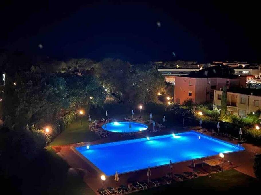 La Caduta Appartamento Tranquillo Con Patio E Piscina מראה חיצוני תמונה