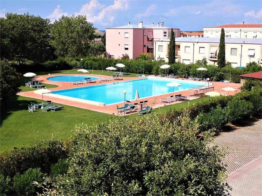 La Caduta Appartamento Tranquillo Con Patio E Piscina מראה חיצוני תמונה
