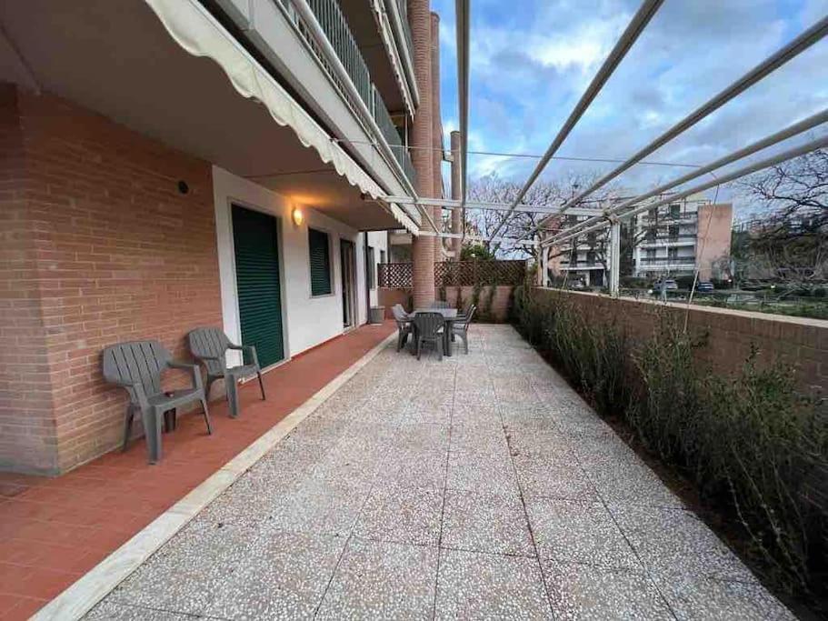 La Caduta Appartamento Tranquillo Con Patio E Piscina מראה חיצוני תמונה