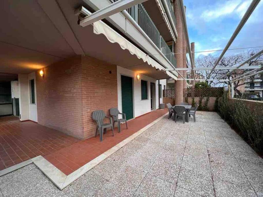 La Caduta Appartamento Tranquillo Con Patio E Piscina מראה חיצוני תמונה